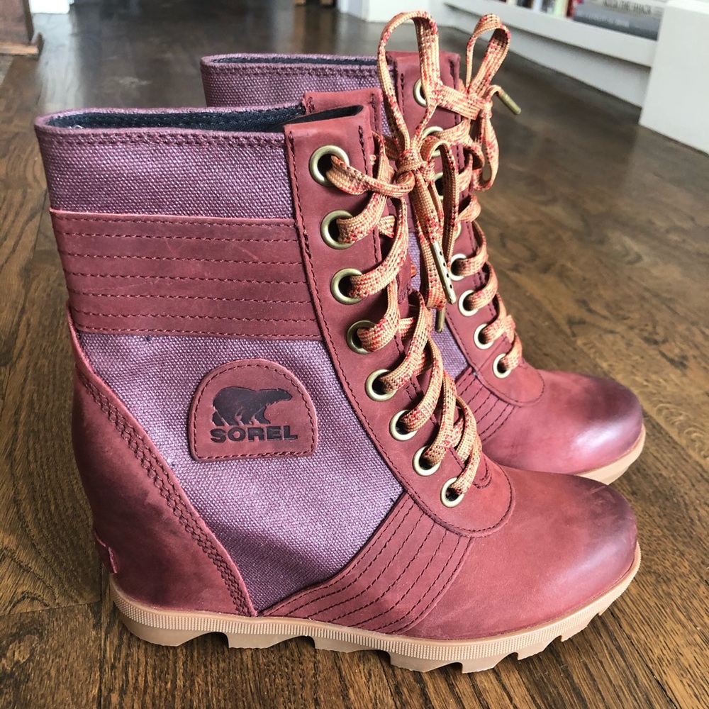 Sorel Lexie Wedge Boots - NWOT